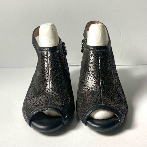 Nurture Women's Size 8.5M Silver/Black Leather Peep Toe Slingback Heels - Picture 2 of 8